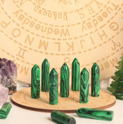 Malachite natural stone “small tower shape”
