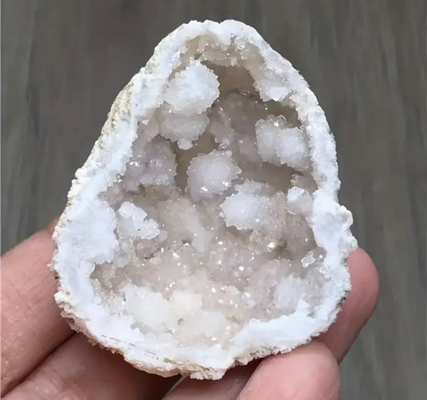 Geode Rough Stone Agate natural stone. Geode, raw, mineral, rough / Αχάτης - Bakali Cy