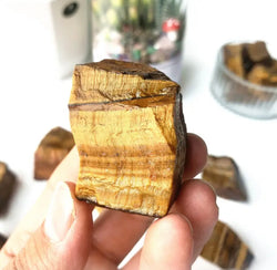Tiger’s eye natural raw stone per piece