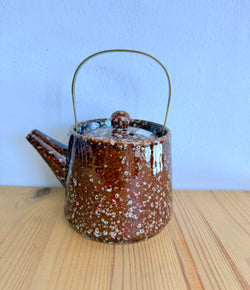 Tea pot