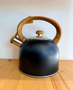 Tea pot